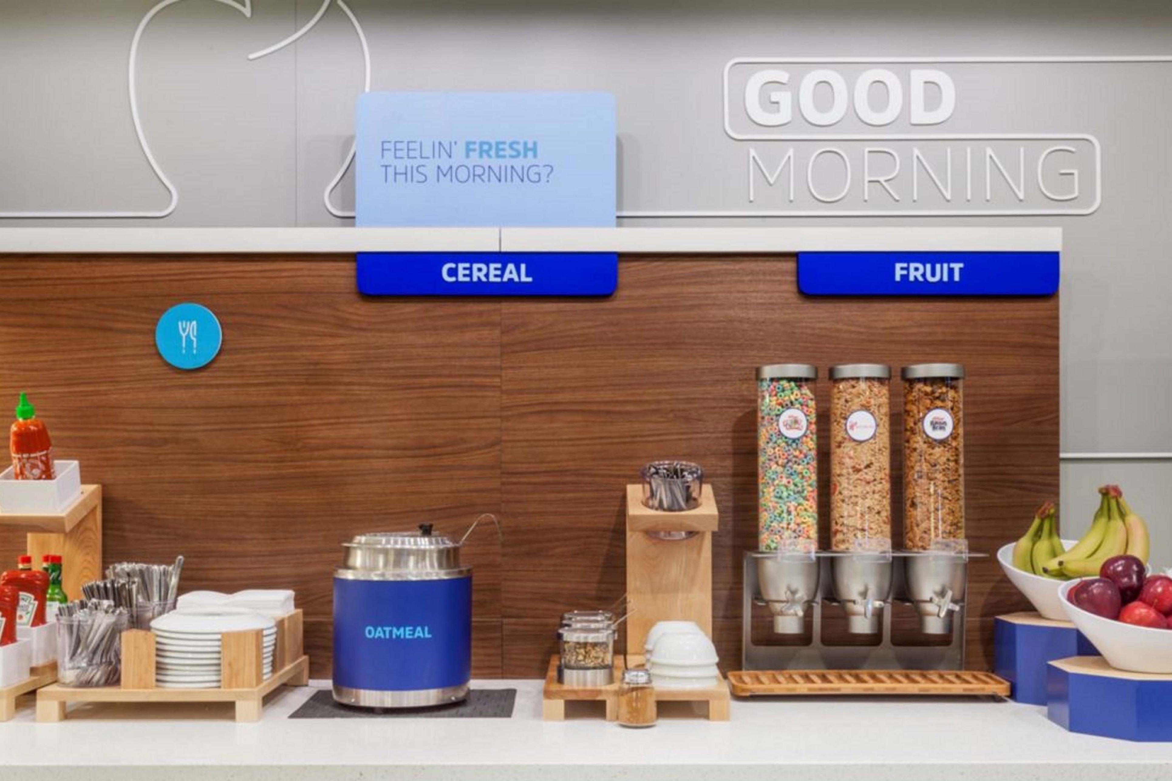 Holiday Inn Express & Suites - Dickinson By Ihg Bagian luar foto