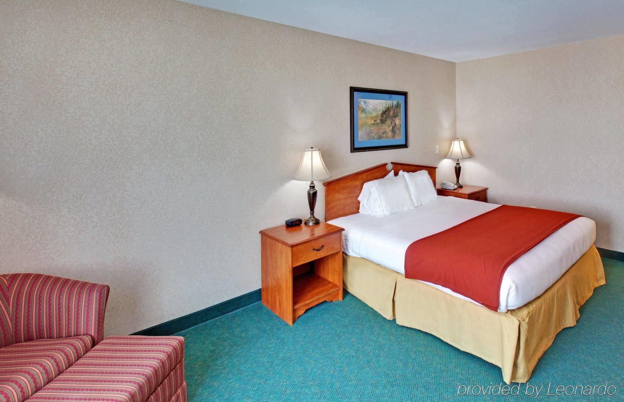 Holiday Inn Express & Suites - Dickinson By Ihg Bagian luar foto