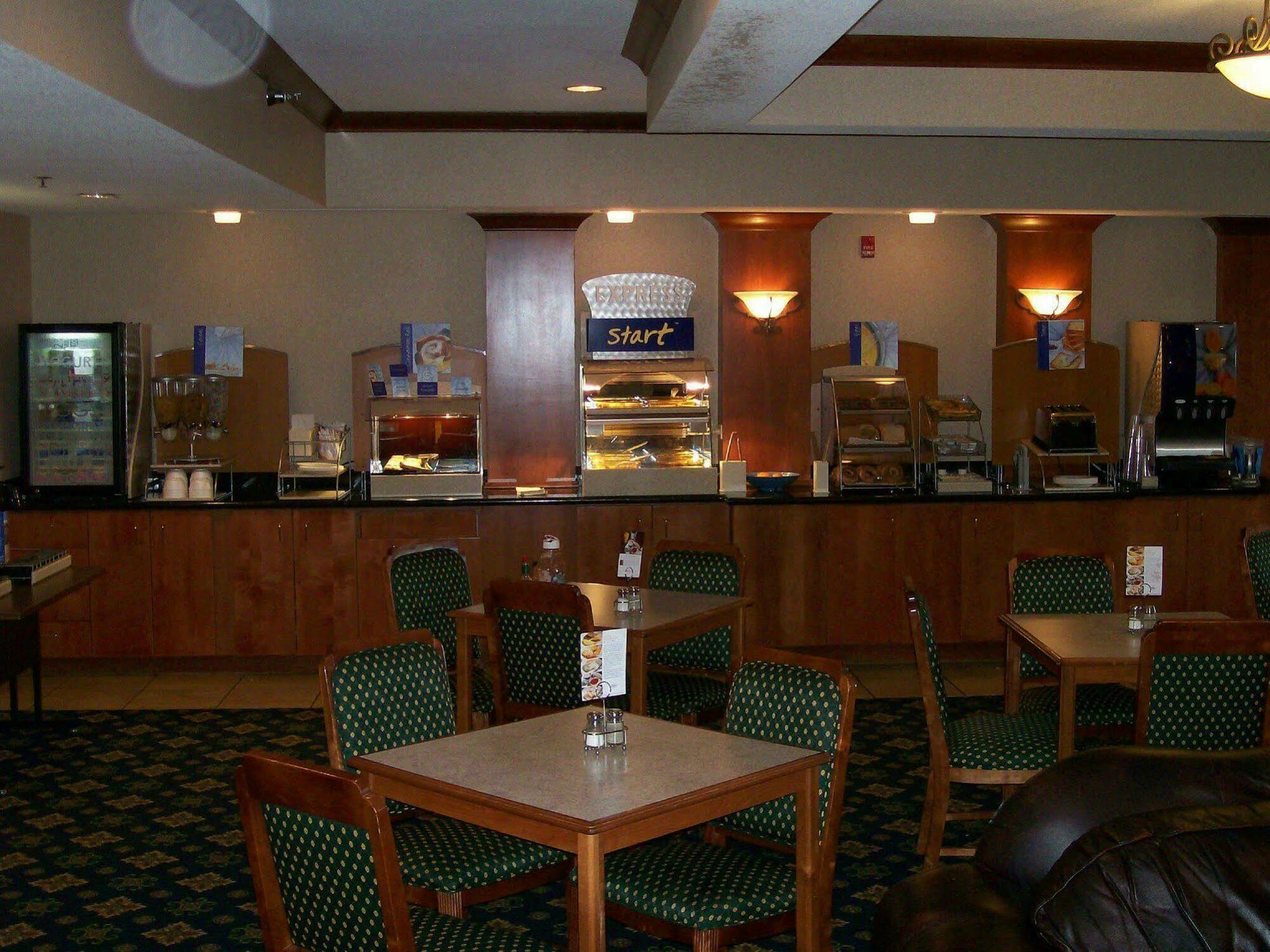 Holiday Inn Express & Suites - Dickinson By Ihg Restoran foto