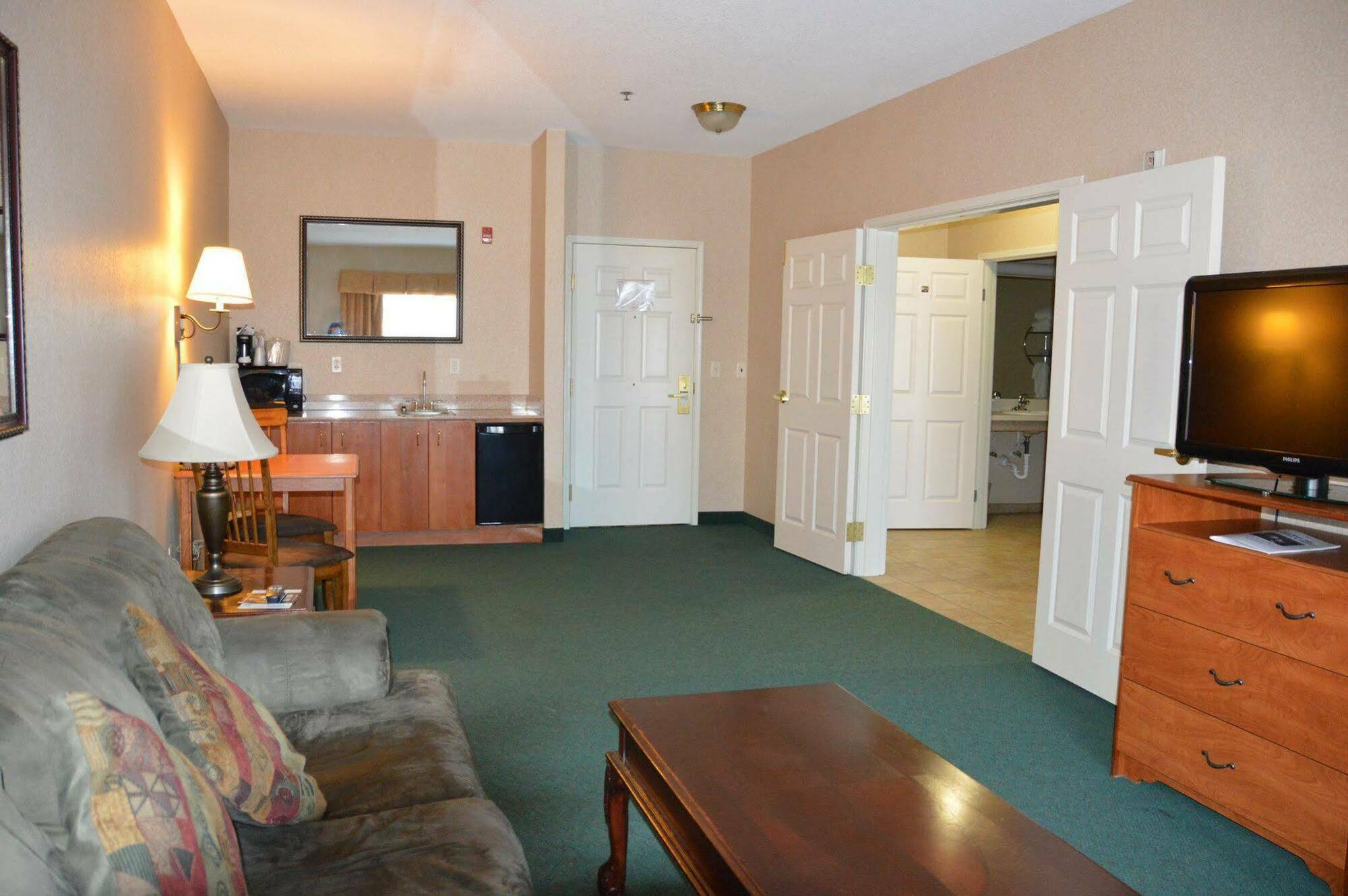 Holiday Inn Express & Suites - Dickinson By Ihg Bagian luar foto